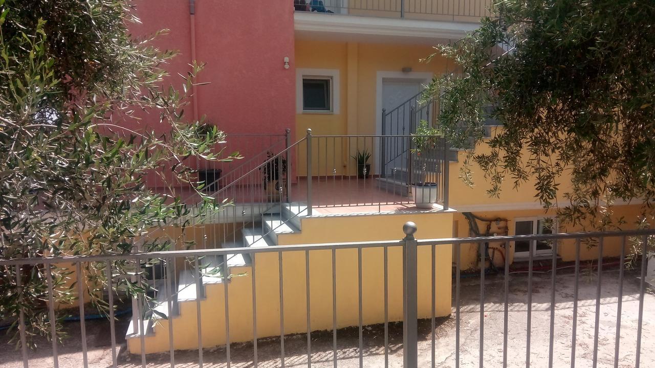 Olive Tree Apartments Parga Exteriör bild